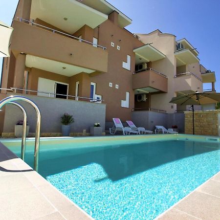 Apartment Mlasina-3 By Interhome Nin Exterior photo