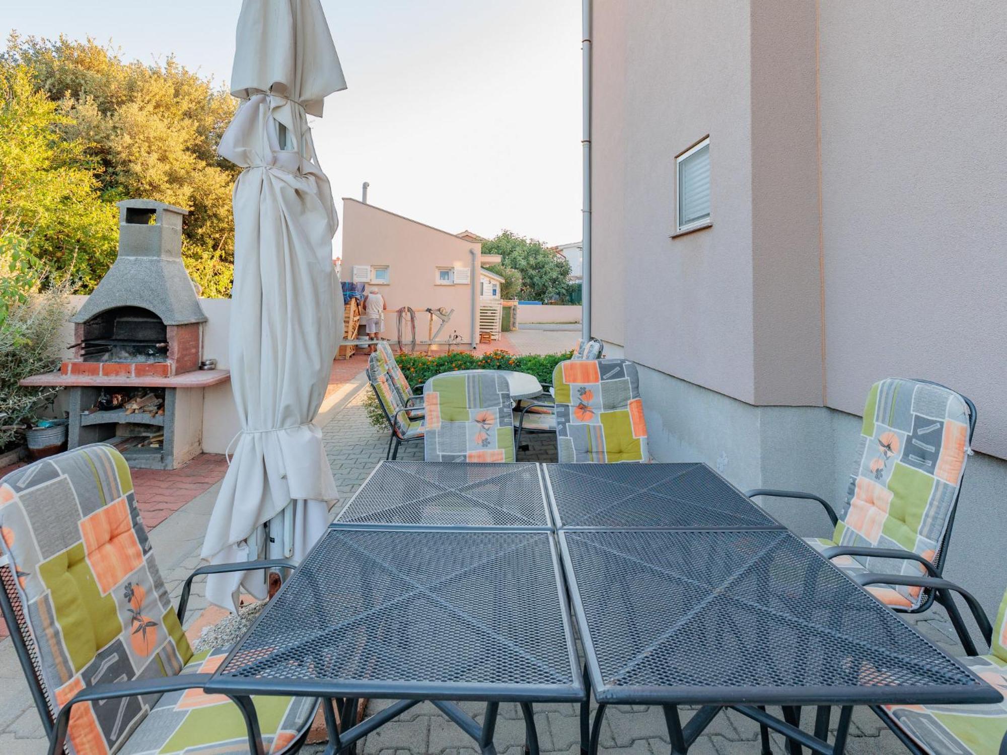 Apartment Mlasina-3 By Interhome Nin Exterior photo