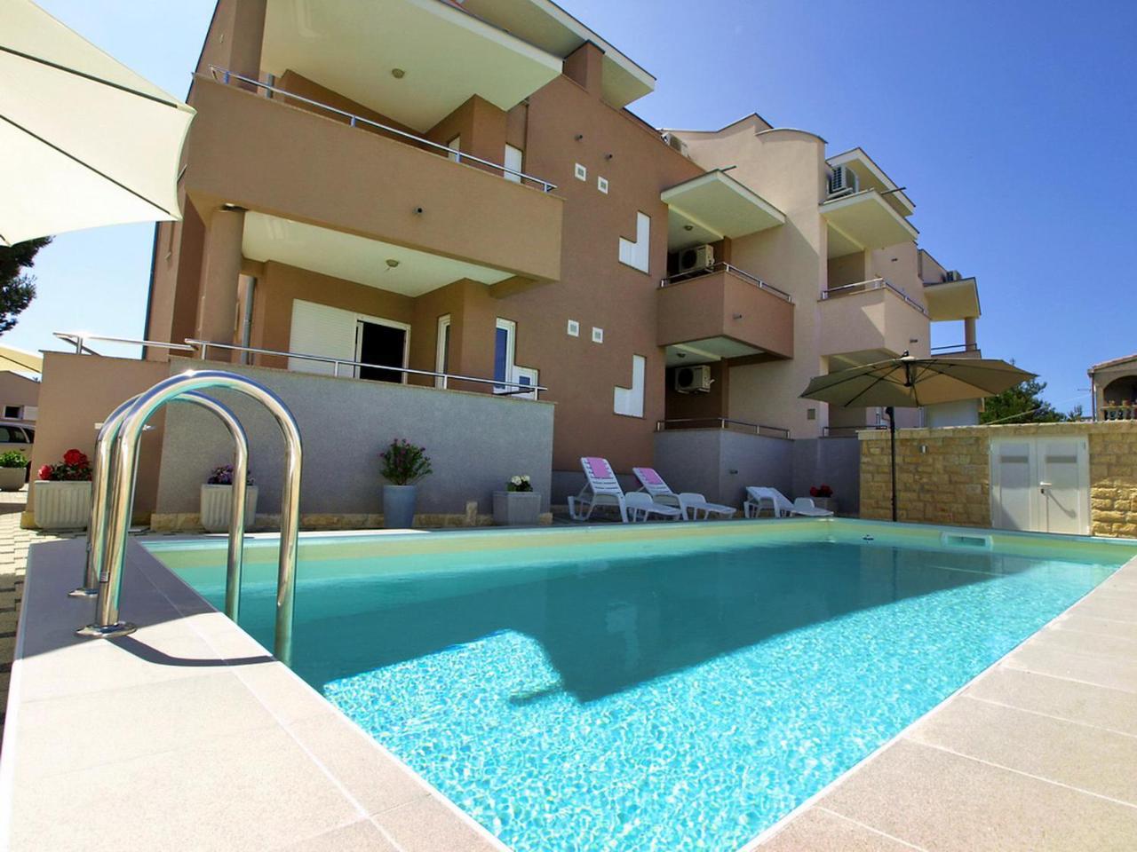 Apartment Mlasina-3 By Interhome Nin Exterior photo